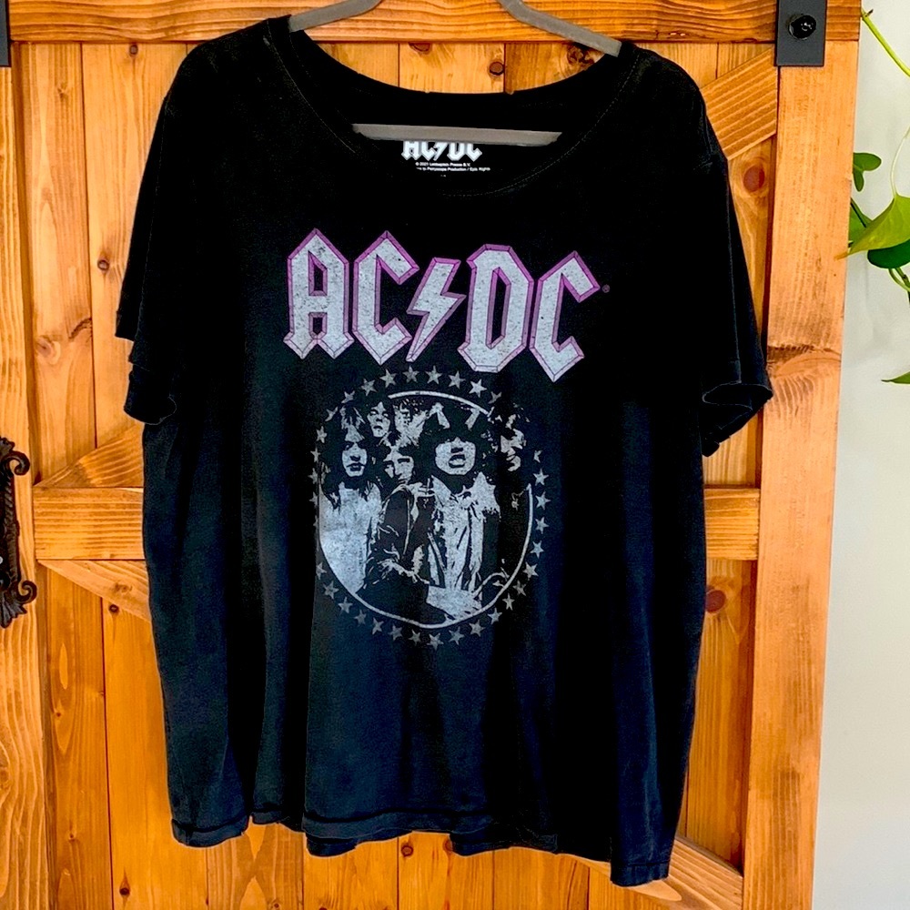 Oversized Urban Outfitters A/C Band Tee XL